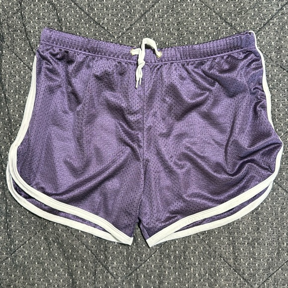 Men’s workout shorts - Picture 1 of 4